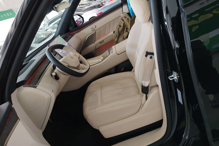 Used ONVO Luxeed L90 2025 Model—Max Six-Seater Version