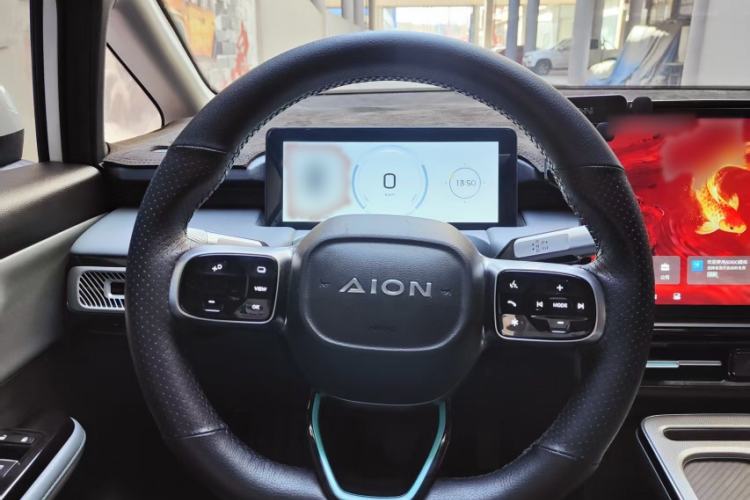 Used AION Y 2023 Younger