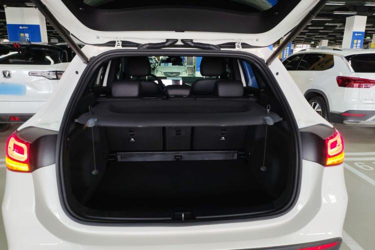 Used Mercedes-Benz GLA 2022 Facelifted GLA 200 Trunk