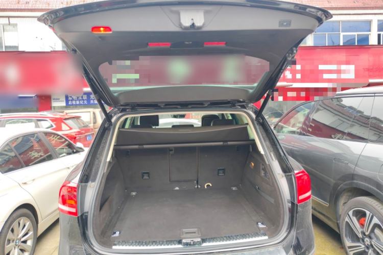 Used Volkswagen Touareg 2017 3.0 TSI Touareg Edition Trunk