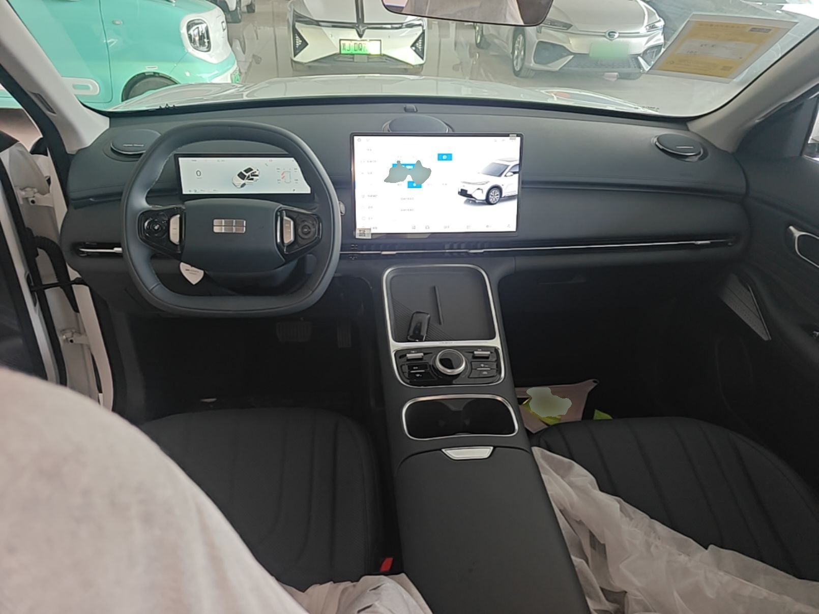 Geely Galaxy Xingjian 7 EM-i 2026 Model 130km Launch Edition — снимка 12