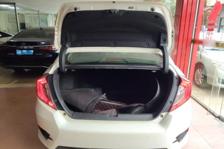 Used Honda Civic 2016 220TURBO CVT Luxury Edition
