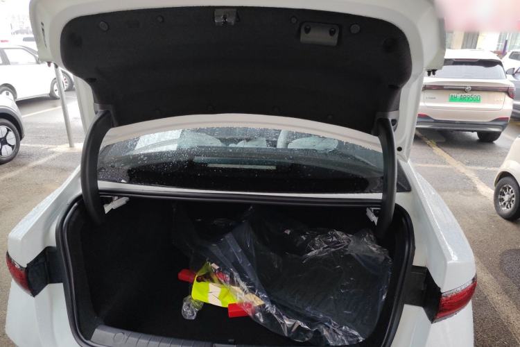 Used BYD Qin PLUS  Trunk