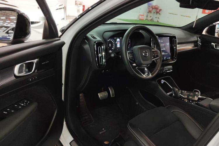 Used Volvo XC40 2020 T4 4x4 Smart Luxury Sport Edition