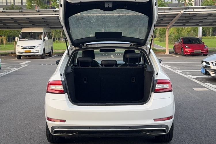 Used Skoda Octavia 2020 TSI280 DSG SmartDrive Luxury Edition