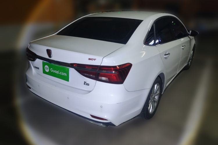 Used Roewe i6 2017 20T Automatic Internet Smart Edition
