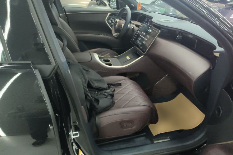 Used Avatr 11 2025 Night Rider Edition