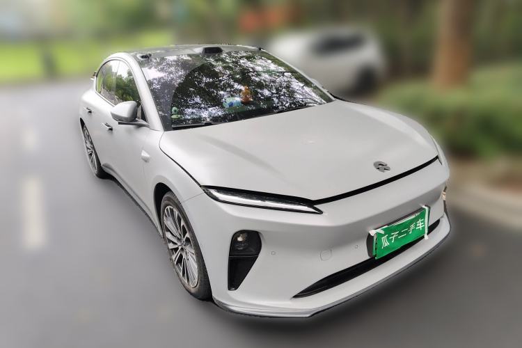 Used Nio ET5 2022 75 kWh Front Right 45 Deg