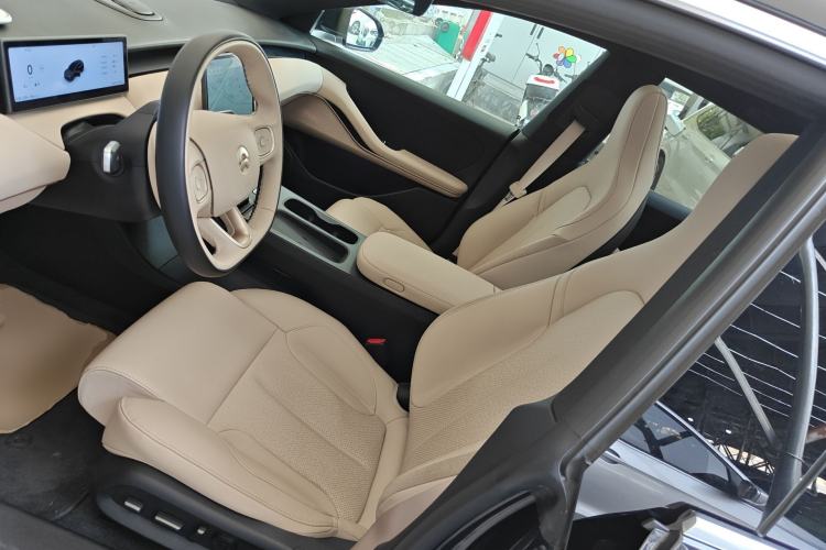 Used Nio ET5T 2024 75kWh Touring Left Front Seat