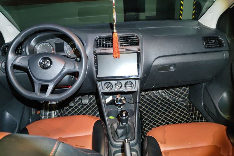 Used Volkswagen Polo 2016 1.4L Manual Fashion Model
