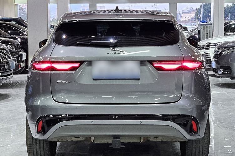 Used Jaguar F-PACE 2021 250 PS R-Dynamic SE
