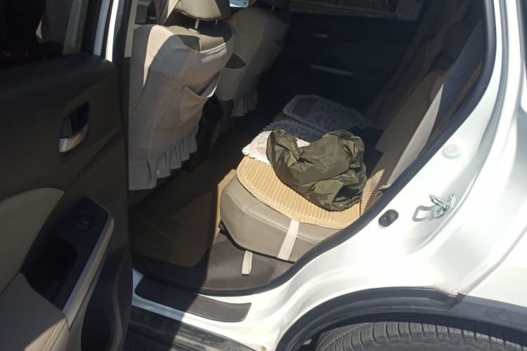 Used Honda CR-V 2013 2.4L four-wheel drive luxury version Left Rear Seat