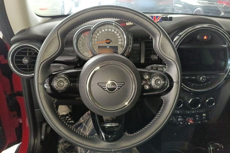 Used MINI 2019 1.5T COOPER Artist
