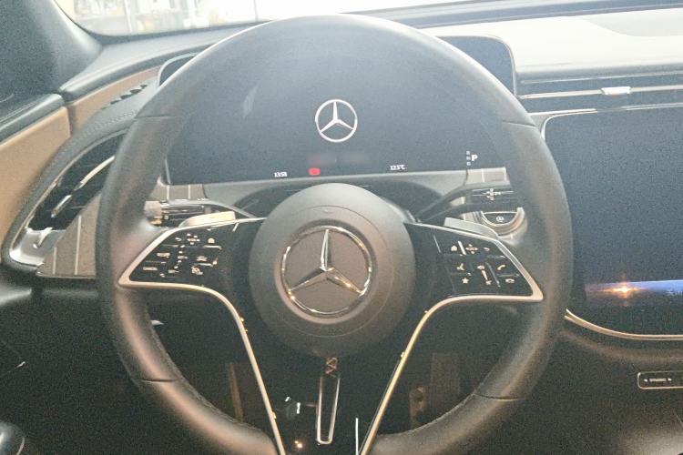 Used Mercedes-Benz E-Class 2024 Refresh E 300 L Stylish Edition Steering Wheel