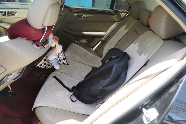 Used Mercedes-Benz E-Class 2009 E 300 Elegant Model
