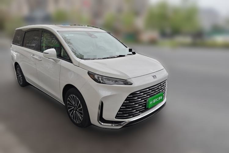 Used Buick GL8 New Energy 2025 Lu Shang Luxury Edition 7-Seater
