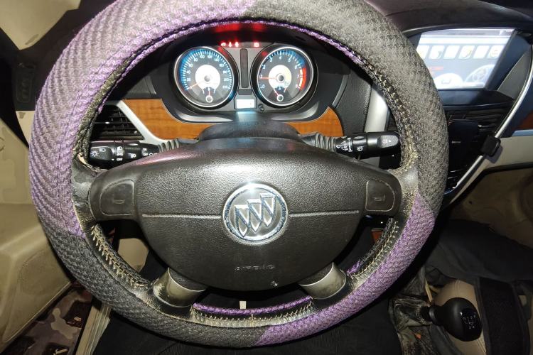 Used Buick Excelle 2013 1.5L Manual Luxury Model Steering Wheel