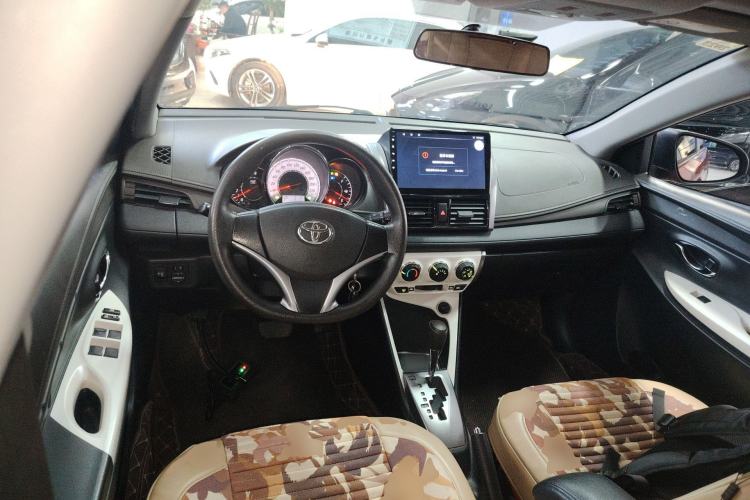 Used Toyota YARiS L Zhi Xuan 2015 1.5G Automatic Xuan Dong Sunroof Special Edition Steering Wheel