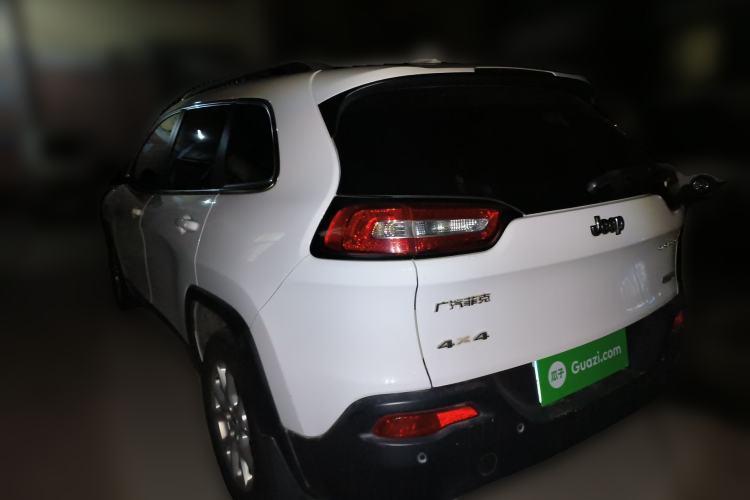Used Jeep Cherokee 2016 2.4L Leading Edition
