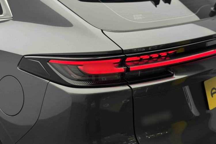 Used Changan UNI-K 2024 2.0T Two-Wheel Drive YueShang Trim