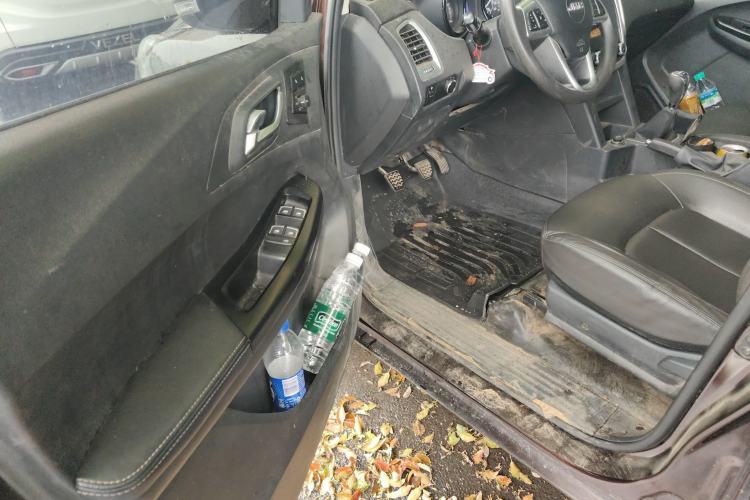 Used JMC Baodian 2020 2.5T Diesel 4x4 Comfort Edition Standard Wheelbase JX4D25A6L Driver Seat