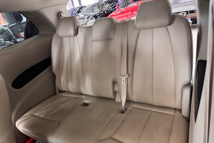 Used Buick GL8 2023 Land Executive Class Smart Enjoyment Model
