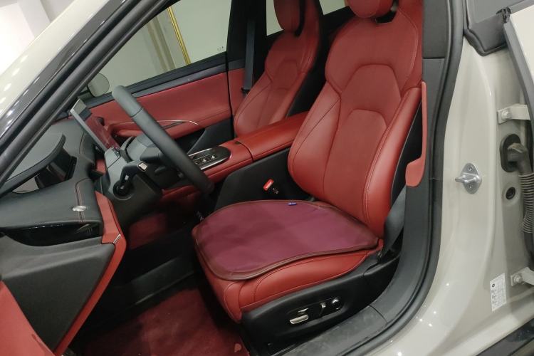 Used Xiaomi Auto SU7 2024 Four-Wheel Drive Ultra-Long Range Advanced Intelligent Driving Max Edition
