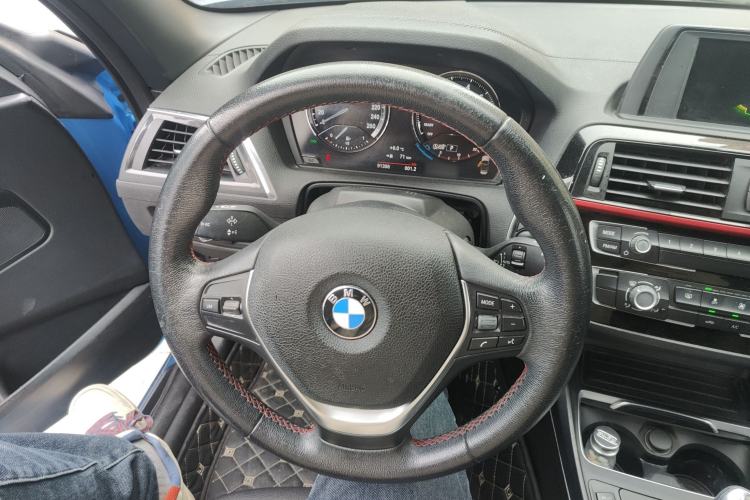 Used BMW 2 Series (Import) 2018 220i Convertible Coupe Sports Design Package
