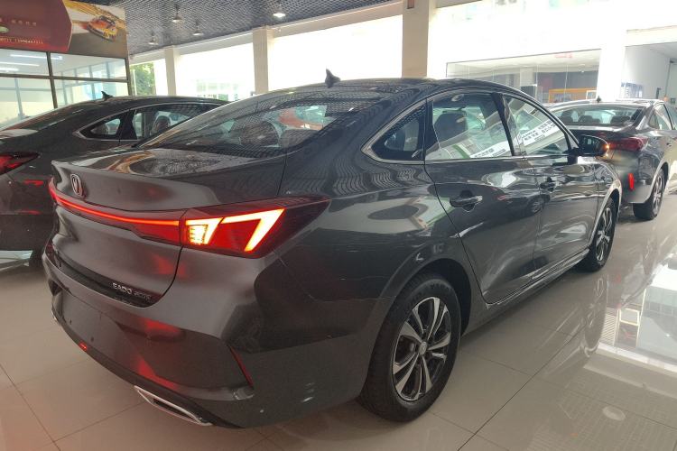 Used CHANGAN Eado 2025 PLUS 1.4T Dual-Clutch High-Energy Version Rear Right 45 Deg