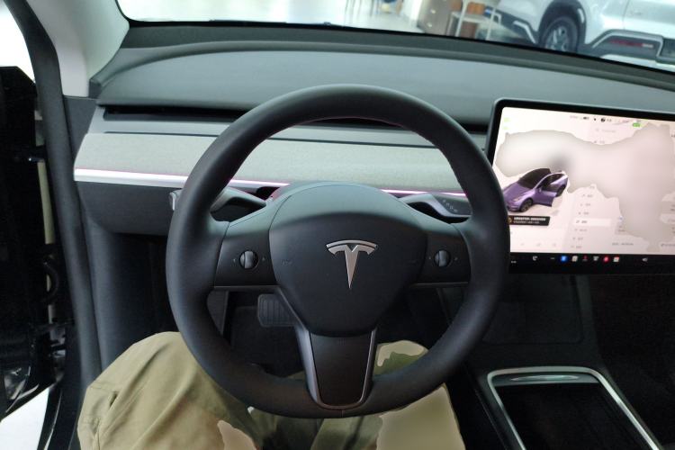 Used Tesla Model Y 2024 Rear-Wheel-Drive Version