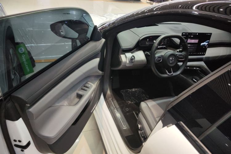 Used Zeekr 001 2024 WE Edition 100 kWh Rear-Drive
