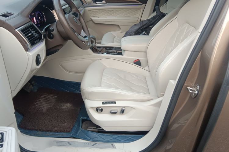 Used Volkswagen Viloran 2020 380TSI Prestige Edition
