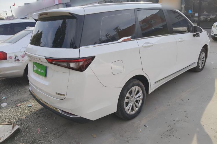 Used Wuling Jiachen 2022 1.5T Manual Comfort & Dynamic Version
