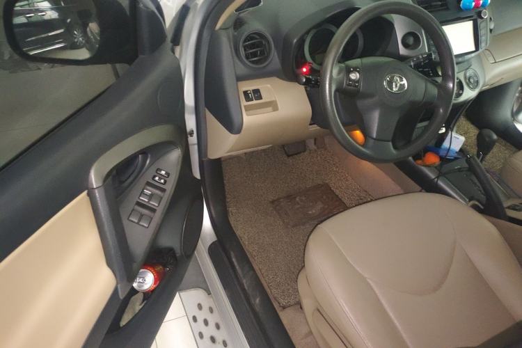 Used Toyota RAV4 2011 2.0L Automatic Classic Edition