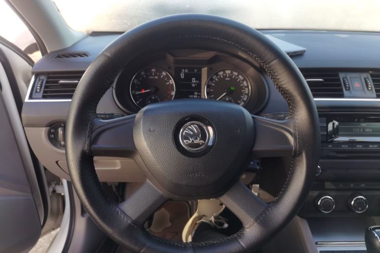 Used Skoda Octavia 2015 1.6L Automatic Yijie Edition
