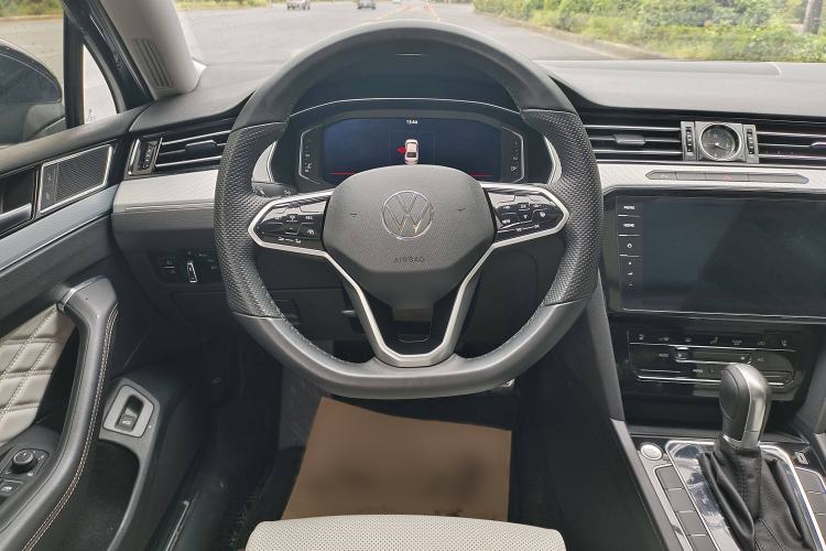 Used Volkswagen Magotan 2023 2 Million Units Commemorative Edition 330TSI DSG Luxury Version