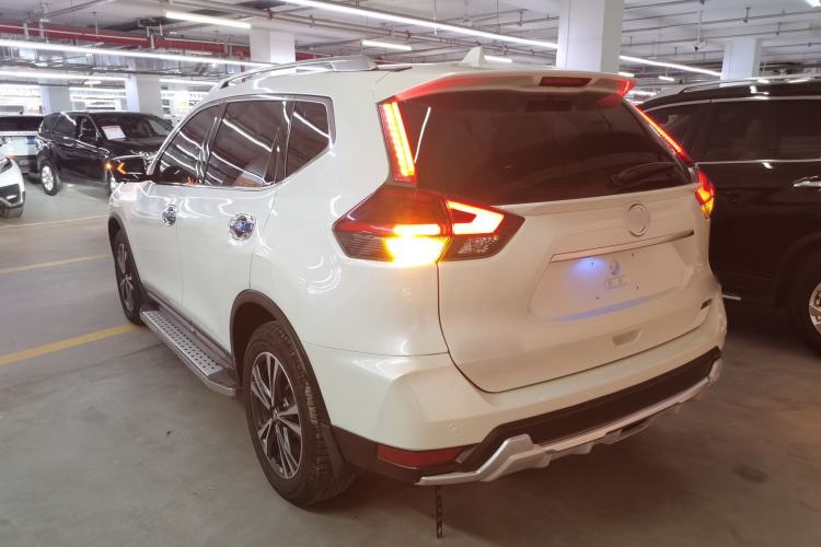 Used Nissan X-Trail 2017 2.5L CVT Luxury Edition 4WD
