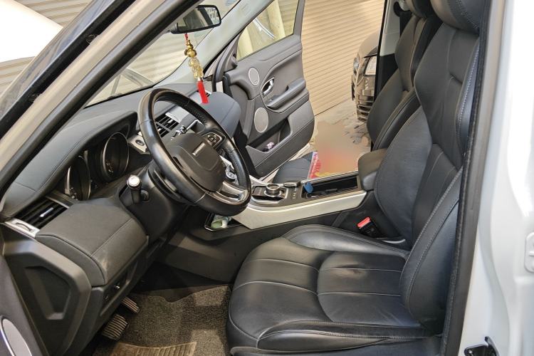 Used Land Rover Range Rover Evoque 2018 240 PS SE Smart Brilliance Edition