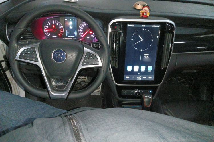 Used BYD Song MAX 2018 1.5T Automatic Smart Connect Flagship 7-Seater Center Console