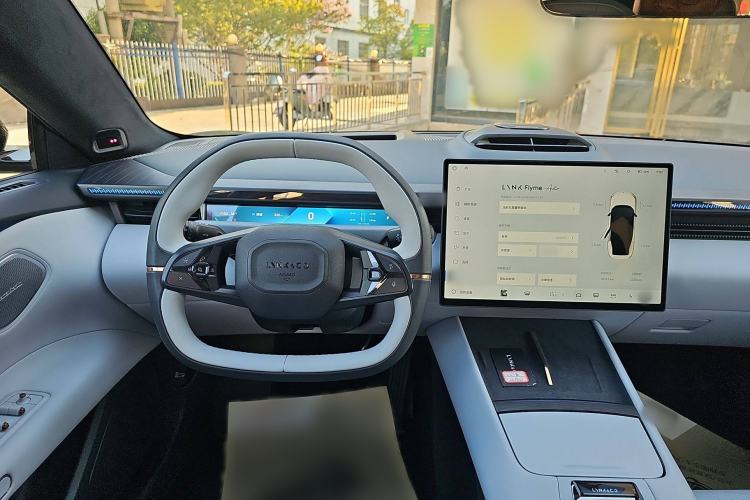 Used Lynk & Co Z10 2025 95 kWh 702 km All-Wheel Drive Intelligent Driving Ultra
