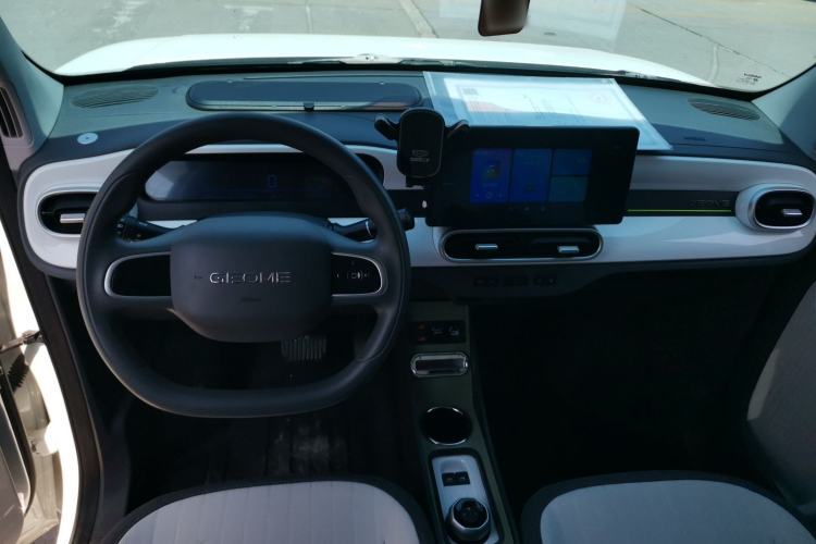 Used Geely Galaxy Panda 2025 210 km – Yuanqi Bear
