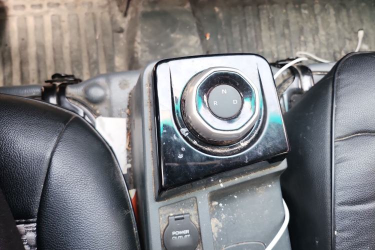 Used Farizon Xingxiang V 2024 Star Enjoy V6E Feature Edition Zhixin 46.08 kWh Gear Lever