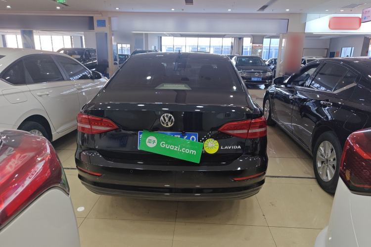 Used Volkswagen Lavida 2019 1.5L Automatic Fashion Edition China VI
