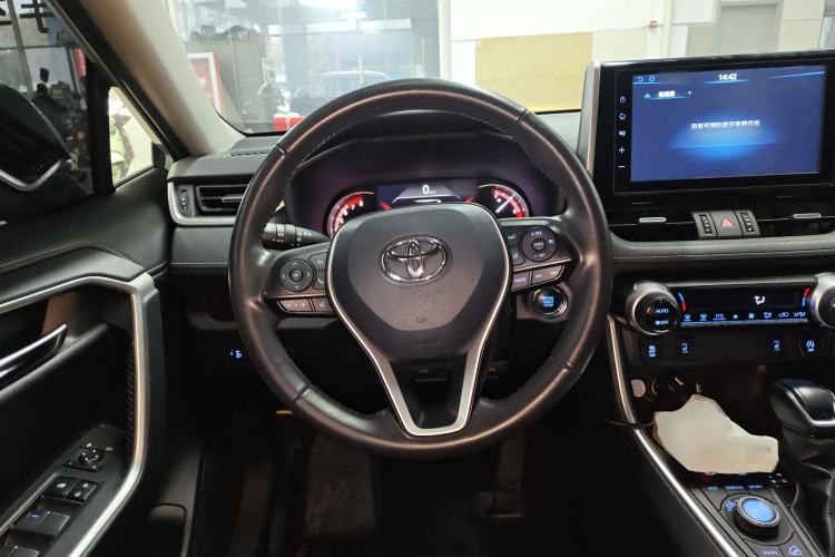 Used Toyota RAV4 2020 2.0L CVT Four-Wheel Drive Prestige Edition