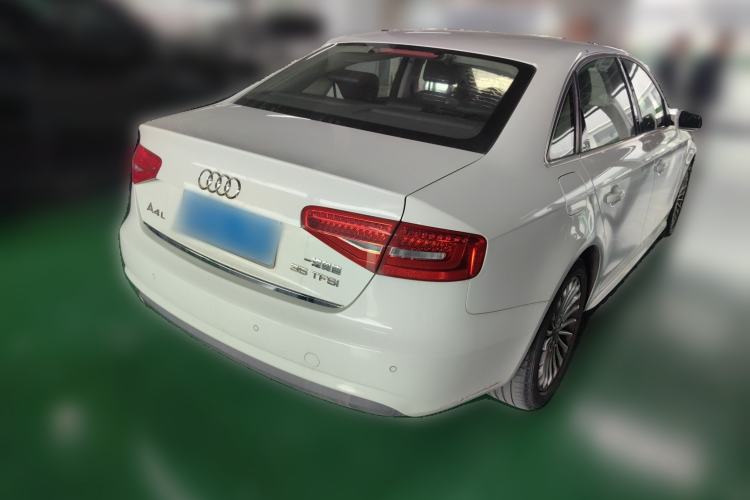 Used Audi A4L 2015 35 TFSI Automatic Comfort Model Rear Right 45 Deg