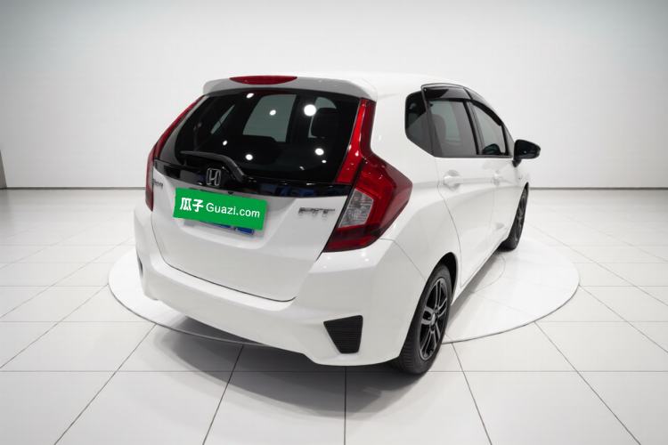 Used Honda Fit 2016 1.5L LX CVT Comfort Model Rear Right 45 Deg