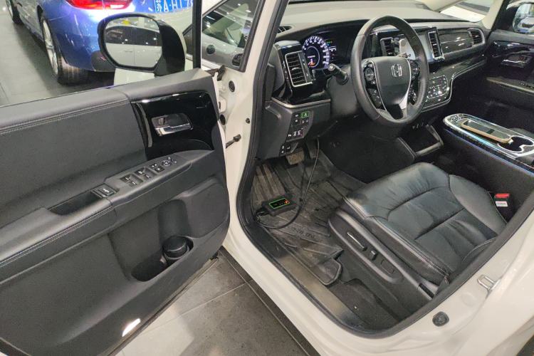 Used Honda Elysion 2019 2.0L Hybrid Luxury Edition
