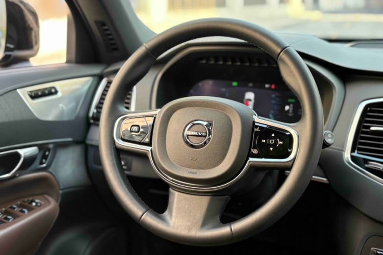 Used Volvo XC90 New Energy 2024 T8 Luxury Flagship 7-Seater