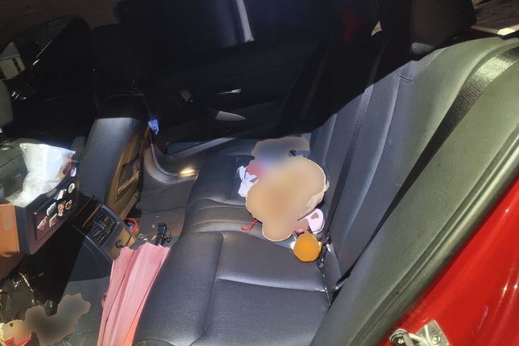 Used BMW 3 Series 2015 320Li Luxury Edition Fashion Model Left Rear Seat