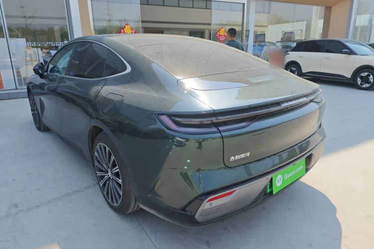 Used Geely Galaxy 8 2025 130km EM-P Starship Edition
